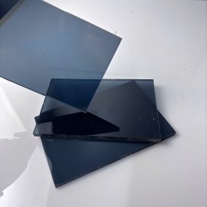 tấm polycarbonate đặc 3mm màu grey