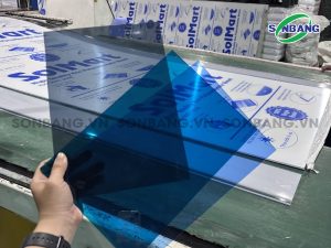 Polycarbonate solmart được sản xuất từ nhà máy của công ty Sơn Băng
