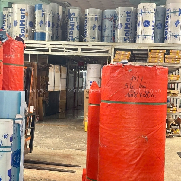 Kho hàng Poly SolMart tại Thủ Đức