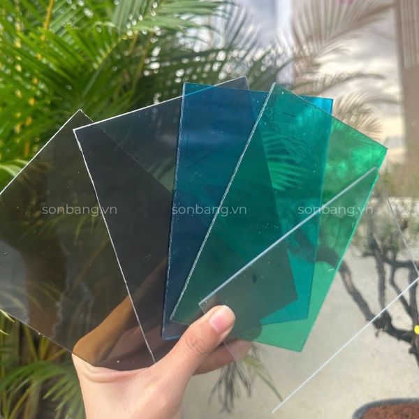 Màu sắc cơ bản của tấm Poly SolMart