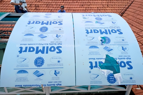 Cong trinh mai che Poly Ban kinh te Tay Ninh 1 Mái che Poly đang trong quá trình thi công