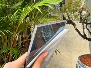 Tam Polycarbonate dac 32 Tấm Polycarbonate đặc 10mm màu xám