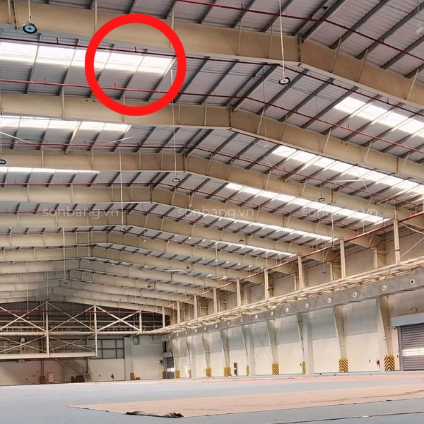 Nhà xưởng sử dụng tôn nhựa lấy sáng Poly