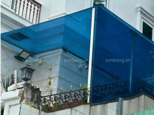 mai che Polycarbonate 12 1 Mái che Poly tại một công trình dân dụng đã sử dụng 2 năm