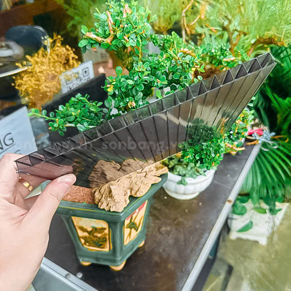 Cấu tạo thực tế của tấm Poly rỗng màu xám 