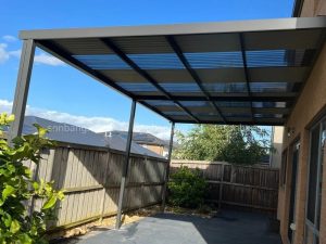 Tôn nhựa Poly làm mái che chứng minh tính thẩm mỹ 