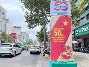 Hop den quang cao Poly SolMart 7