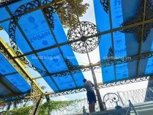 Công trình mái Poly lấy sáng độ dày 10mm tại Thủ đức