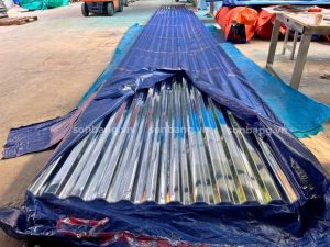 Tôn lấy sáng Poly SolMart 11 sóng vuông 