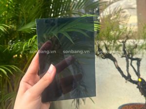 Mẫu Poly màu xám khói 5mm - Vật liệu được sử dụng tại đại học Nguyễn Tất Thành