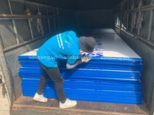 tấm Poly rỗng thương hiệu SolMart kích thước 2,1mx5.8m