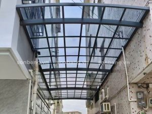 Mẫu mái che Polycarbonate đẹp cho lối đi bộ