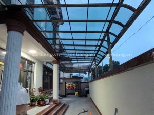 mái che Poly xám khói hiện đại, sang trọng